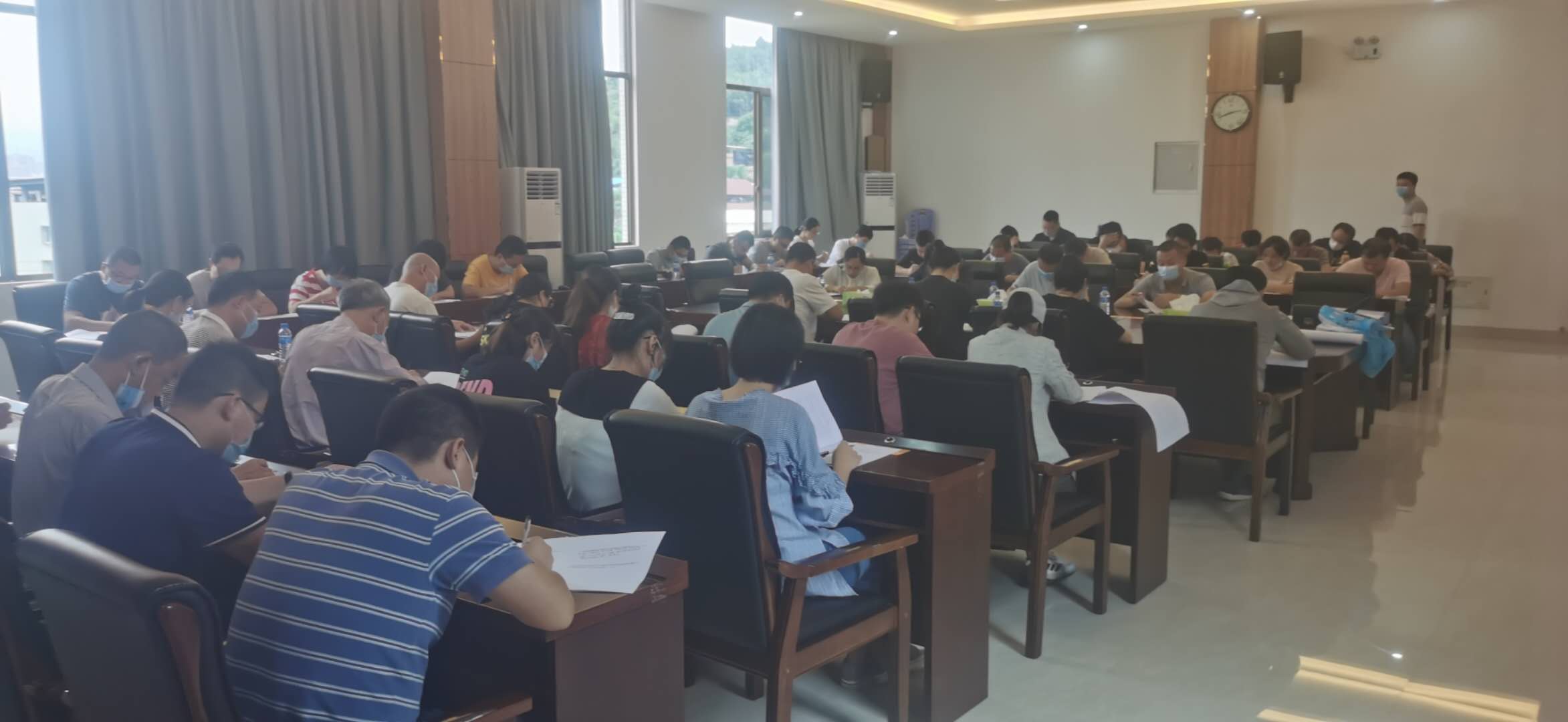 微信图片_20200928090106.jpg 微信图片_20200928090106.jpg